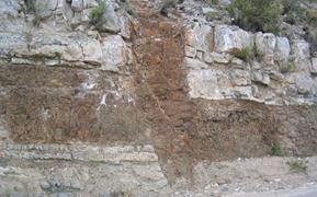 Andesitic sill (Miocene) displaced by sub-vertical dike, Malargue Anticline, Neuquén Basin, Argentina.